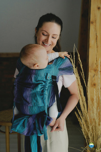 Baby Carrier Cross Hybrid Flames of Love