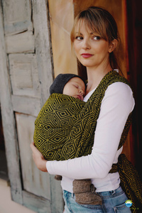 Baby Sling Golden Cube size 4
