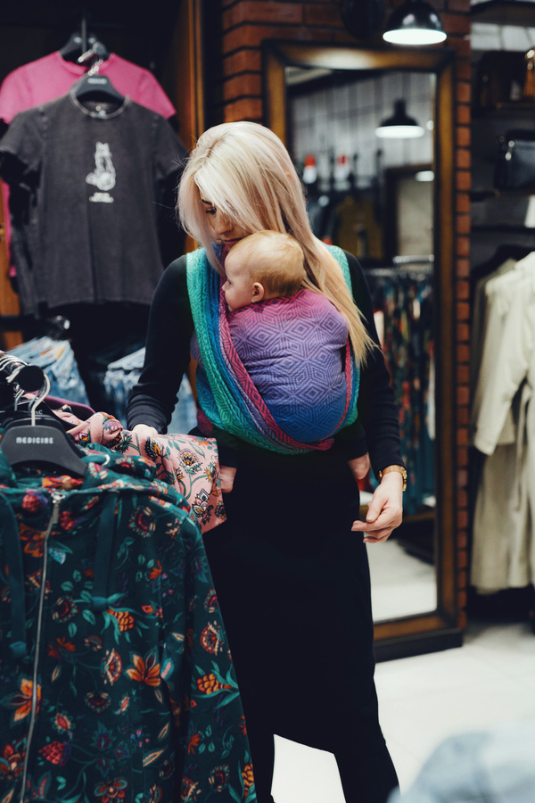 Baby Sling TENCEL™ Aurora Cube size 4