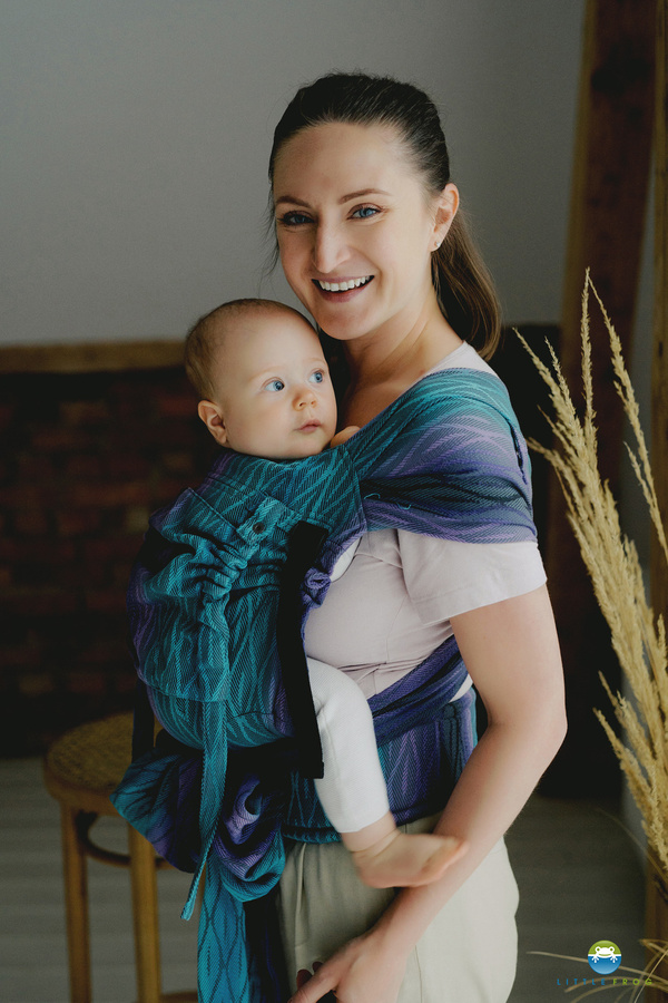 Baby Carrier Cross Hybrid Flames of Love