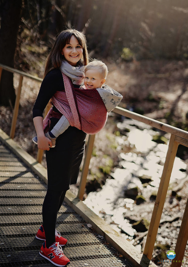 Baby Sling Ruby Cube size 5