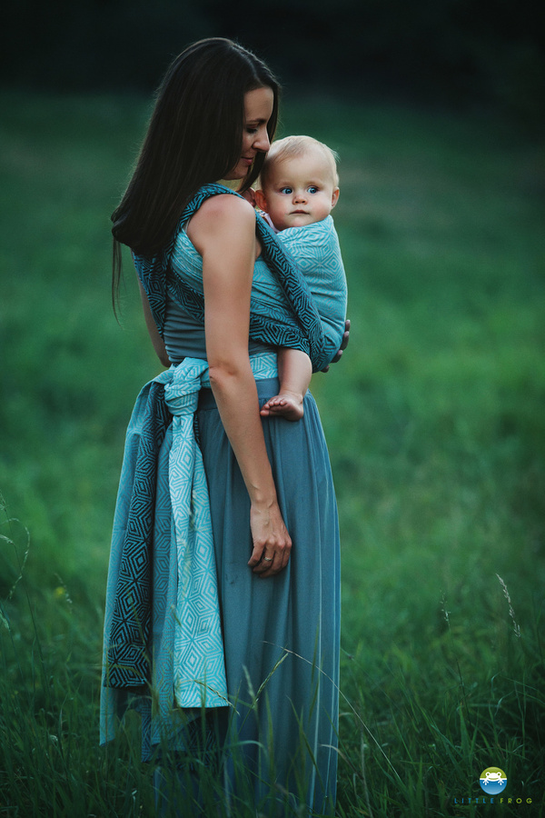 Baby Sling Stormy Cube size 6