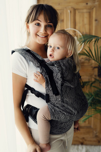 Baby Carrier Prime Linen Night Wildness