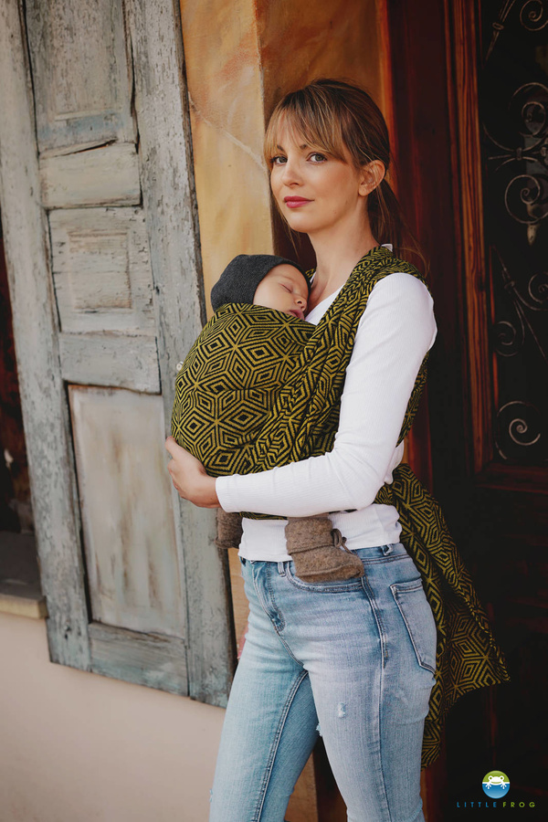 Baby Sling Golden Cube size 4